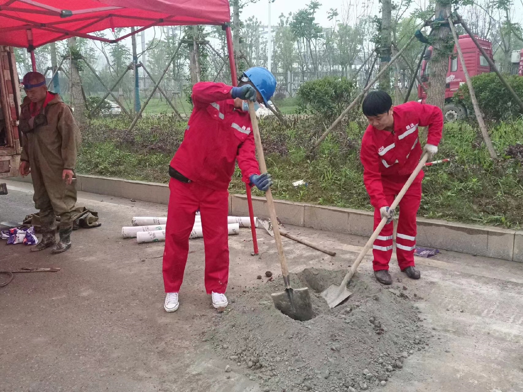 呼图壁管道疏通哪家好】及时进行市政管道清淤