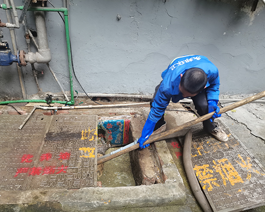 呼图壁清掏化粪池