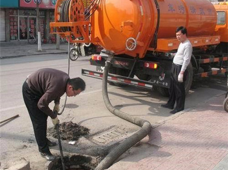 呼图壁清掏化粪池，健康生活从这里开始